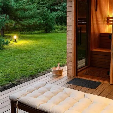 Hébergement de vacances Comfortable Home, Pool, Sauna, Jacuzzi *
