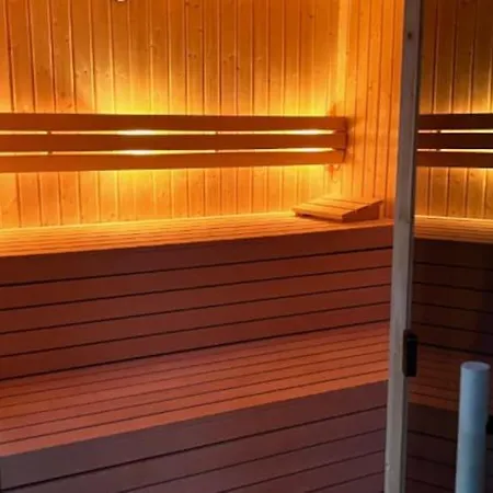 Comfortable Home, Pool, Sauna, Jacuzzi * Odargowo